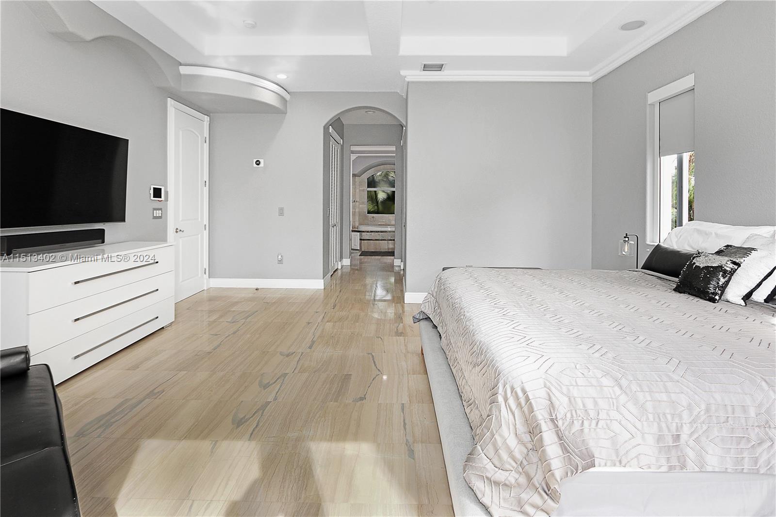 922 Washington St, Hollywood, FL, 33019 United States, 5 Bedrooms Bedrooms, ,4 BathroomsBathrooms,Residential,For Sale,Washington St,A11513402