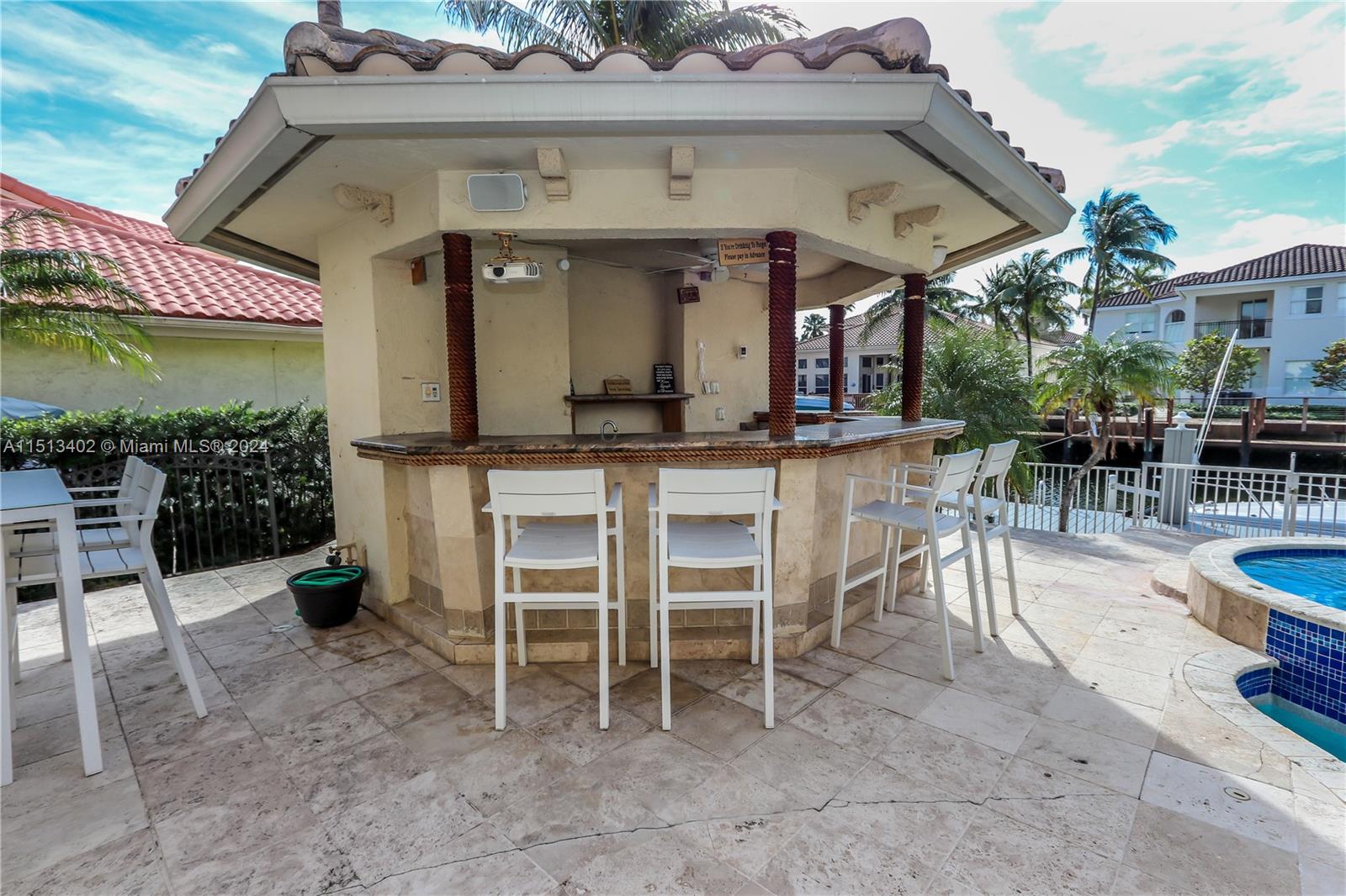 922 Washington St, Hollywood, FL, 33019 United States, 5 Bedrooms Bedrooms, ,4 BathroomsBathrooms,Residential,For Sale,Washington St,A11513402