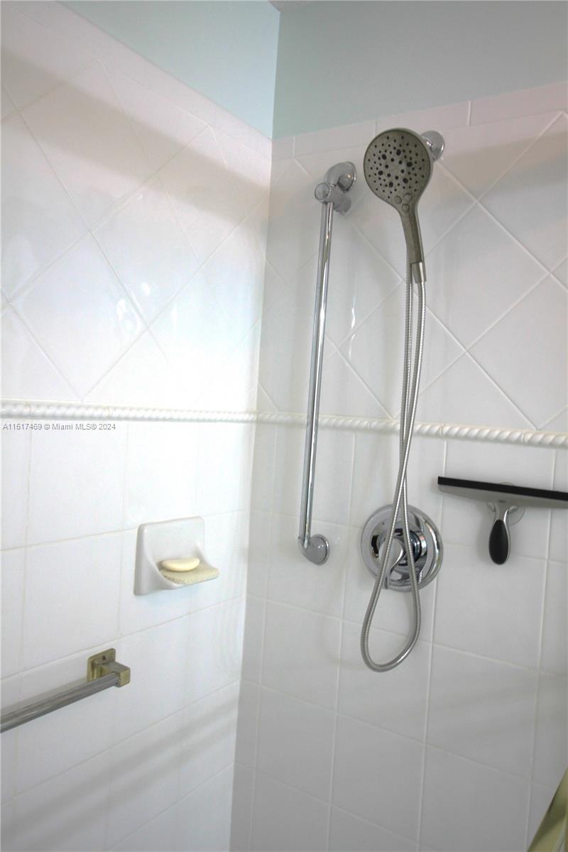 7739 Southampton Ter 312, Tamarac, Florida 33321, 2 Bedrooms Bedrooms, ,2 BathroomsBathrooms,Residential,For Sale,7739 Southampton Ter 312,A11517469