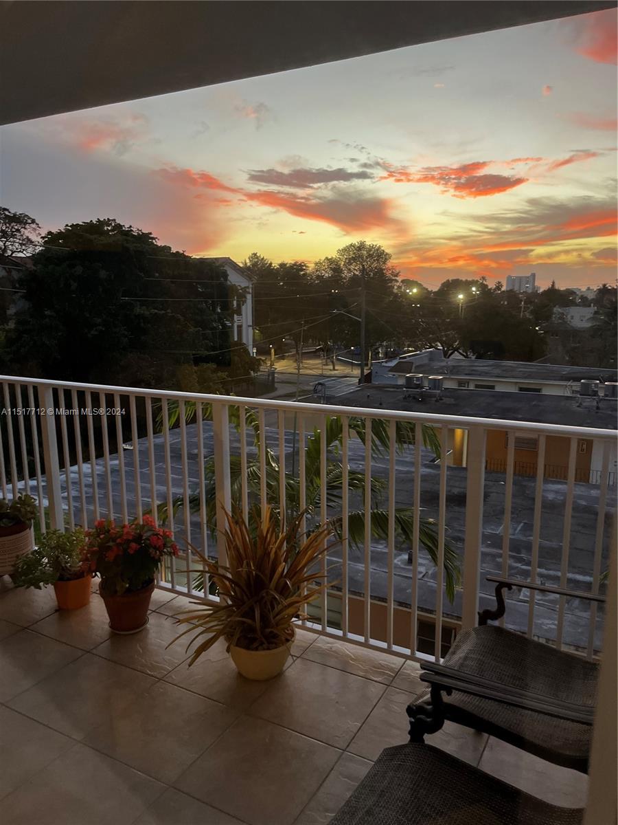 637 SW 3rd St 404, Miami, Florida 33130, 2 Bedrooms Bedrooms, ,2 BathroomsBathrooms,Residential,For Sale,637 SW 3rd St 404,A11517712