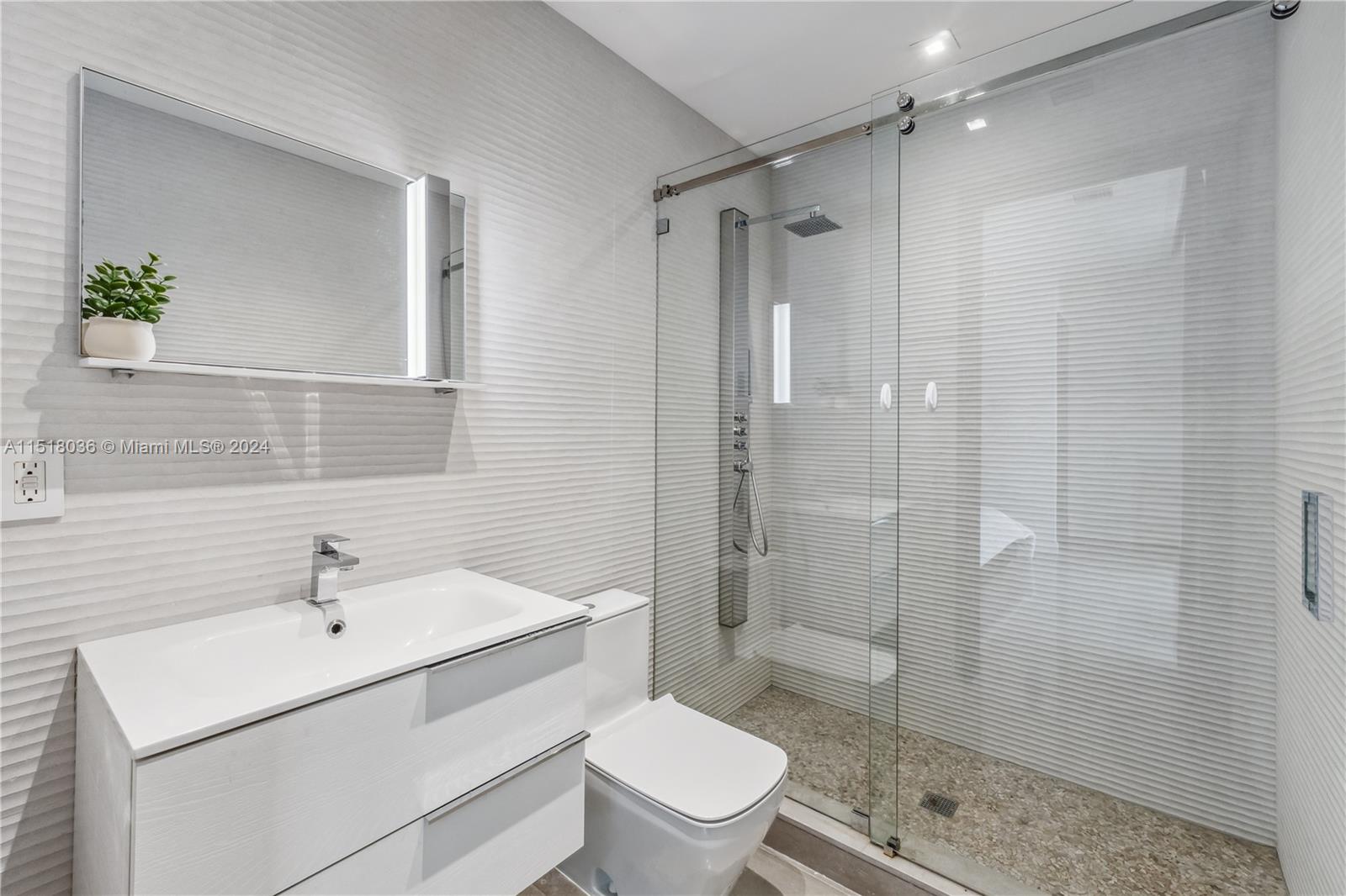 3462 171st St, North Miami Beach, FL, 33160 United States, 6 Bedrooms Bedrooms, ,7 BathroomsBathrooms,Residential,For Sale,171st St,A11518036