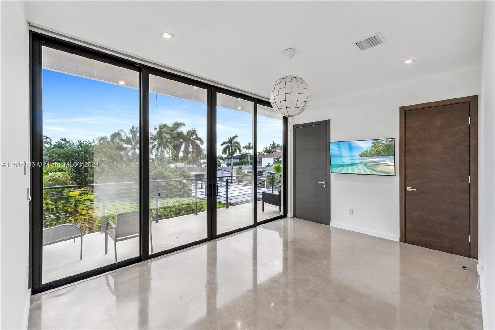 3462 171st St, North Miami Beach, FL, 33160 United States, 6 Bedrooms Bedrooms, ,7 BathroomsBathrooms,Residential,For Sale,171st St,A11518036