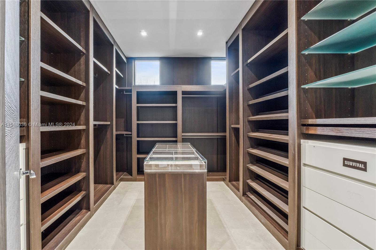 3462 171st St, North Miami Beach, FL, 33160 United States, 6 Bedrooms Bedrooms, ,7 BathroomsBathrooms,Residential,For Sale,171st St,A11518036