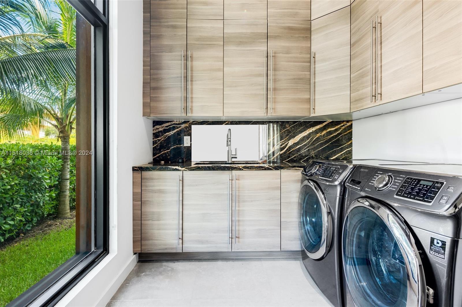 3462 171st St, North Miami Beach, FL, 33160 United States, 6 Bedrooms Bedrooms, ,7 BathroomsBathrooms,Residential,For Sale,171st St,A11518036