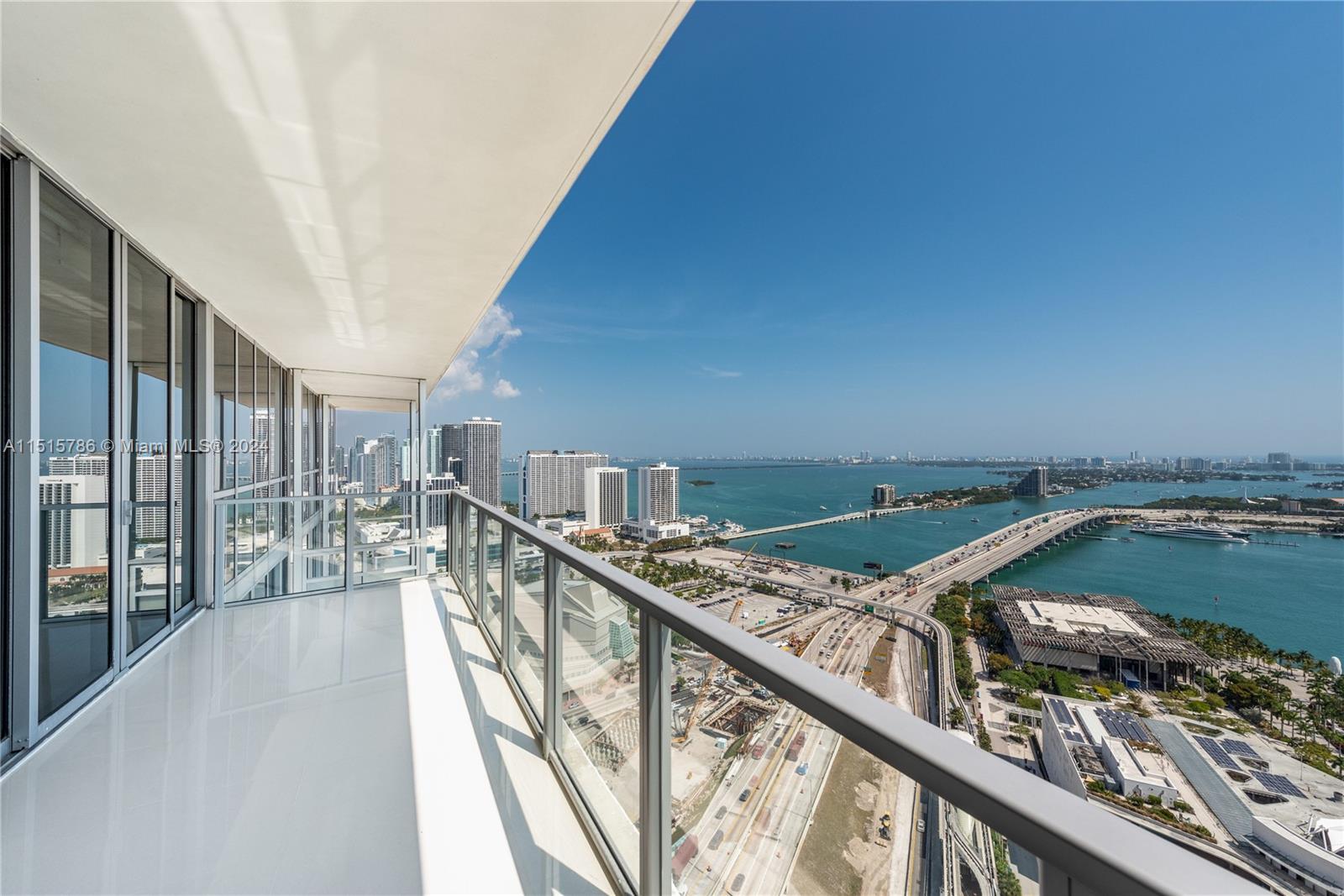 1100 Biscayne Blvd 3604, Miami, Florida 33132, 2 Bedrooms Bedrooms, ,2 BathroomsBathrooms,Residentiallease,For Rent,1100 Biscayne Blvd 3604,A11515786