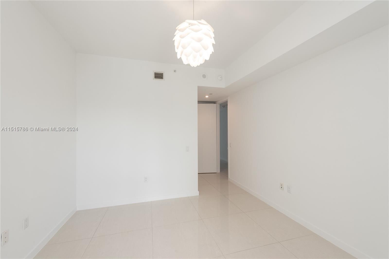 1100 Biscayne Blvd 3604, Miami, Florida 33132, 2 Bedrooms Bedrooms, ,2 BathroomsBathrooms,Residentiallease,For Rent,1100 Biscayne Blvd 3604,A11515786