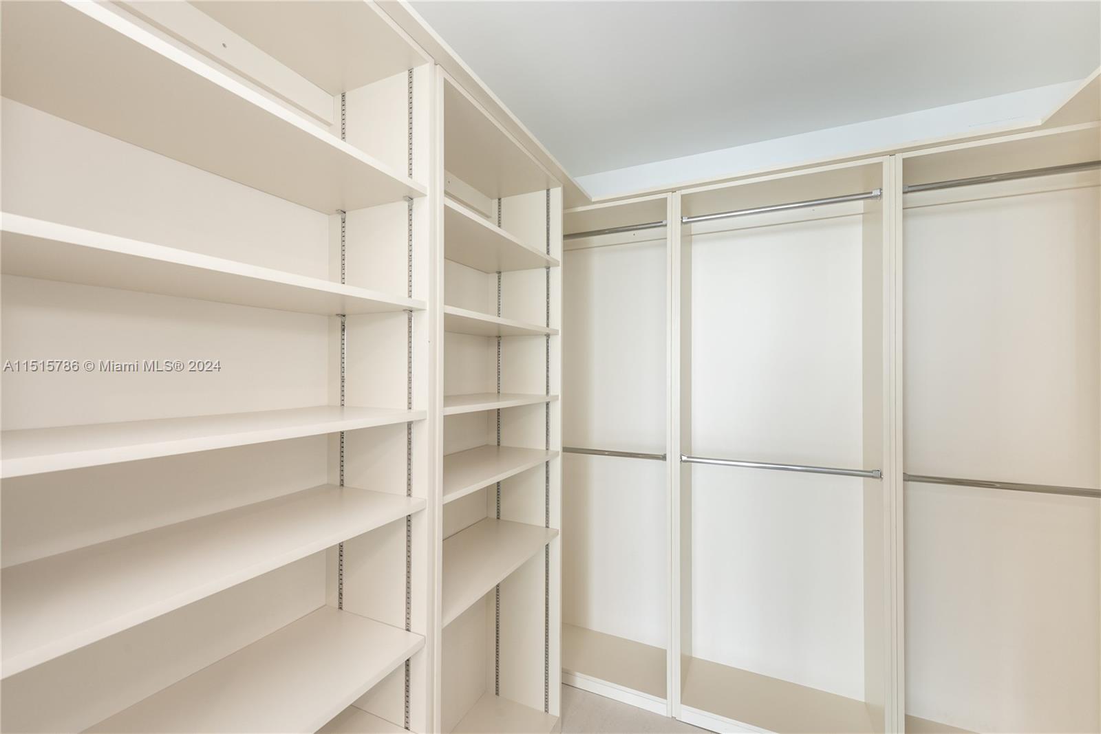 1100 Biscayne Blvd 3604, Miami, Florida 33132, 2 Bedrooms Bedrooms, ,2 BathroomsBathrooms,Residentiallease,For Rent,1100 Biscayne Blvd 3604,A11515786