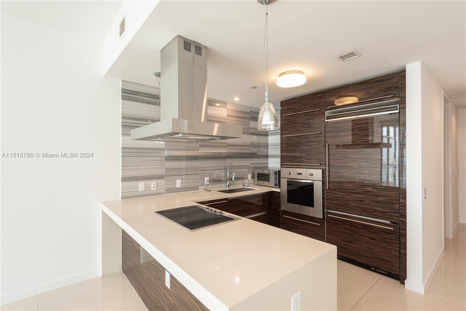 1100 Biscayne Blvd 3604, Miami, Florida 33132, 2 Bedrooms Bedrooms, ,2 BathroomsBathrooms,Residentiallease,For Rent,1100 Biscayne Blvd 3604,A11515786