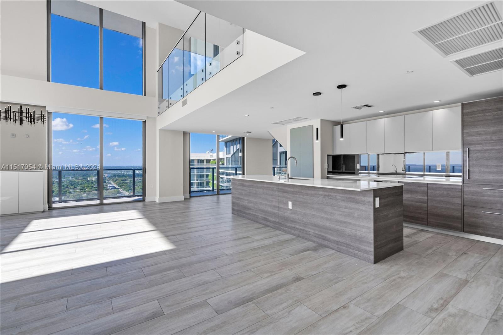 121 NE 34th St PH3217, Miami, Florida 33137, 4 Bedrooms Bedrooms, ,4 BathroomsBathrooms,Residentiallease,For Rent,121 NE 34th St PH3217,A11517954