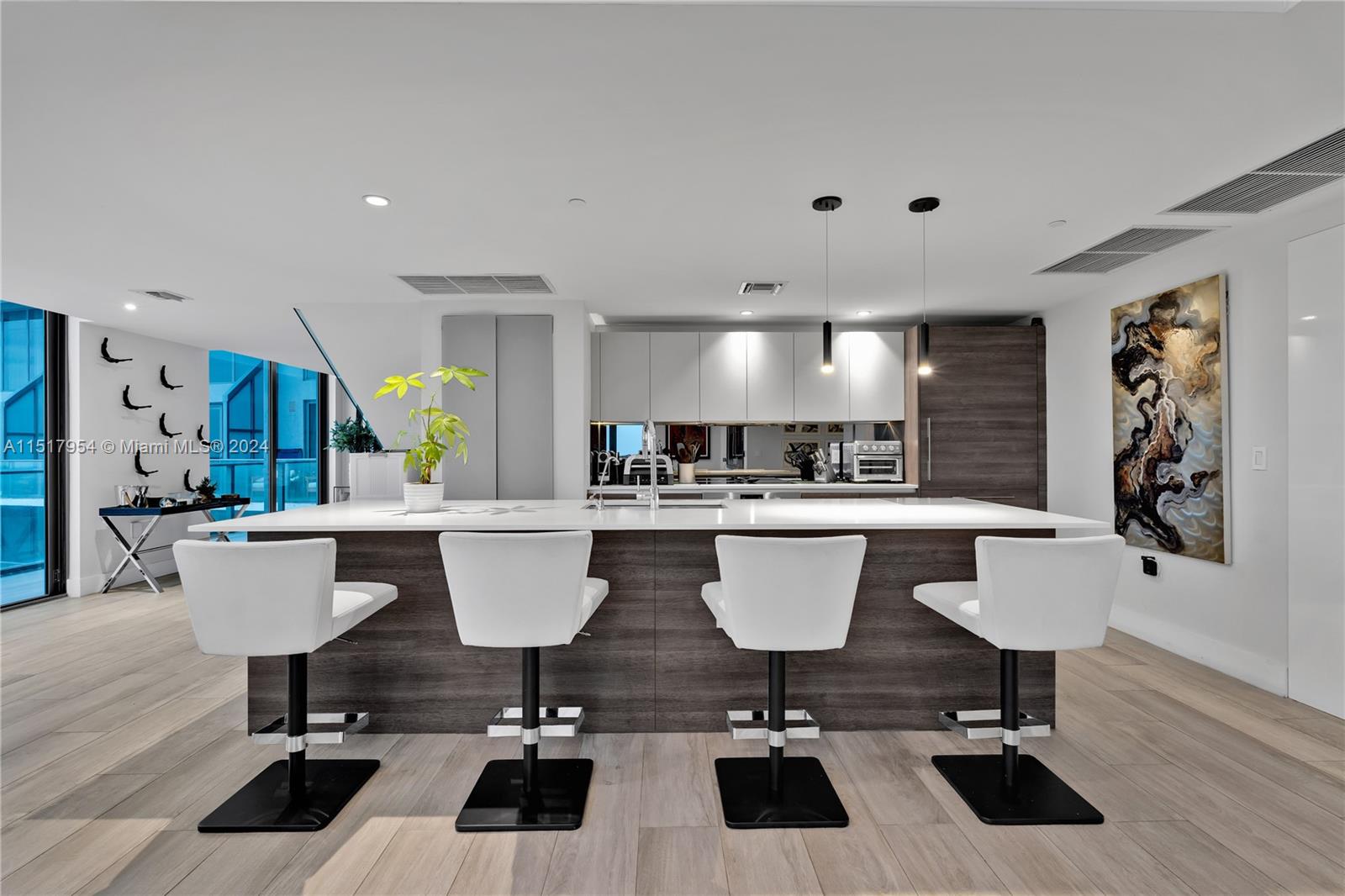 121 NE 34th St PH3217, Miami, Florida 33137, 4 Bedrooms Bedrooms, ,4 BathroomsBathrooms,Residentiallease,For Rent,121 NE 34th St PH3217,A11517954