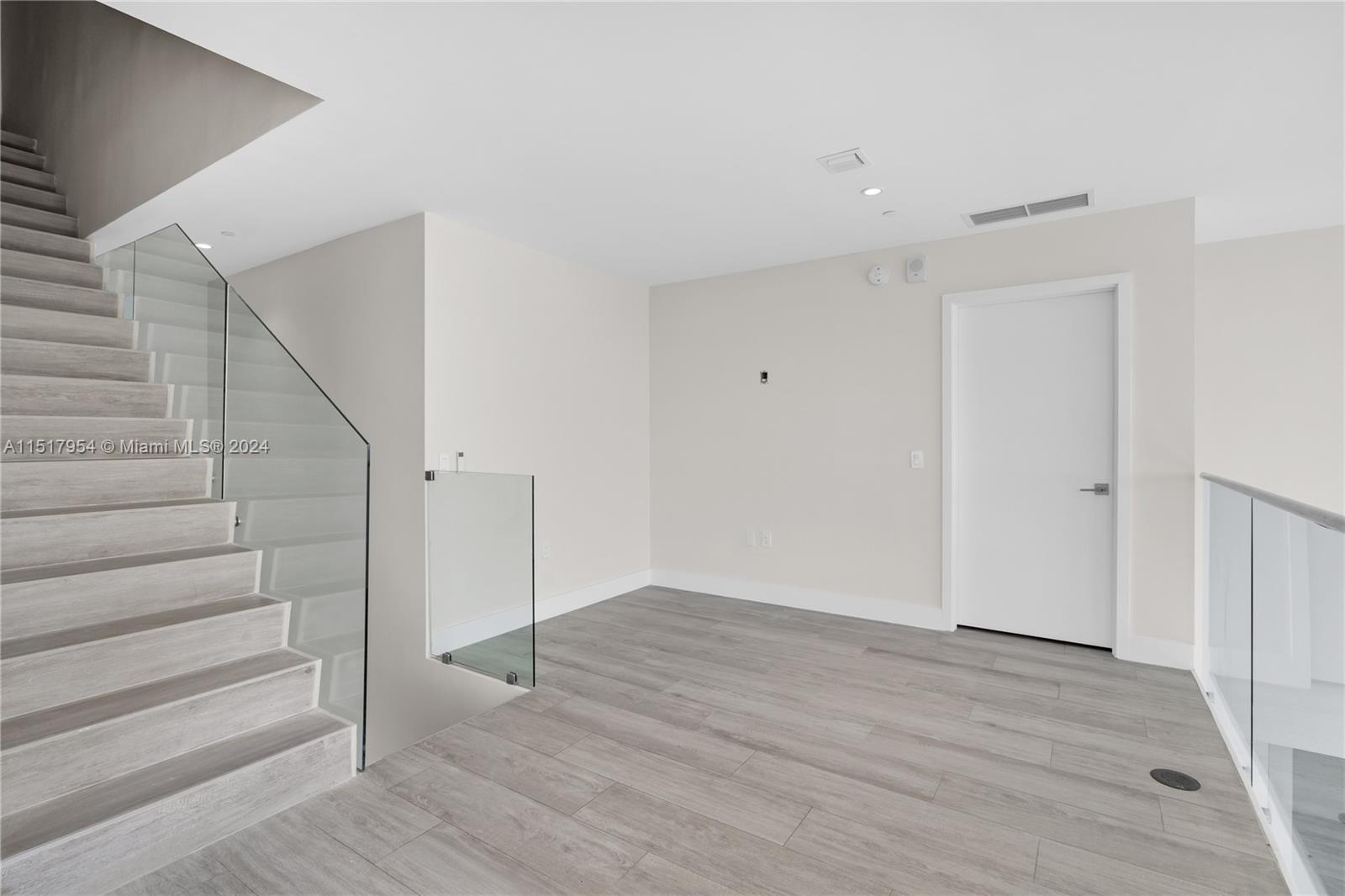 121 NE 34th St PH3217, Miami, Florida 33137, 4 Bedrooms Bedrooms, ,4 BathroomsBathrooms,Residentiallease,For Rent,121 NE 34th St PH3217,A11517954