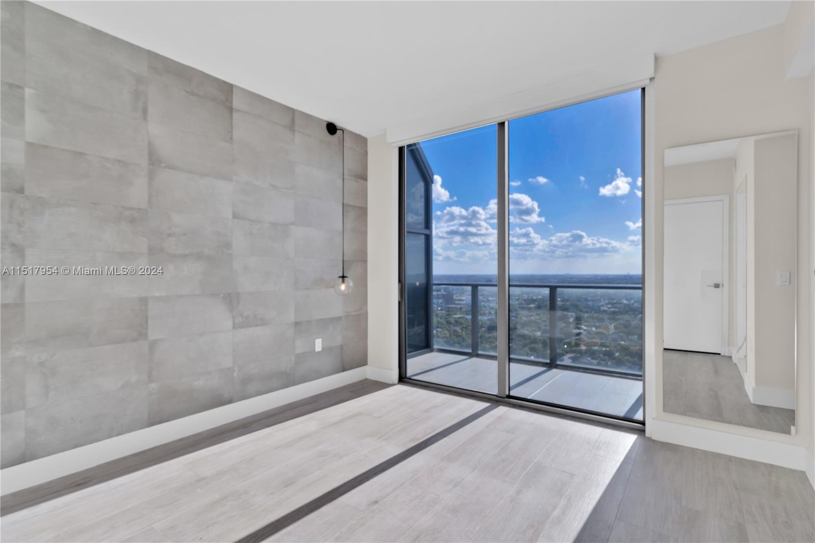 121 NE 34th St PH3217, Miami, Florida 33137, 4 Bedrooms Bedrooms, ,4 BathroomsBathrooms,Residentiallease,For Rent,121 NE 34th St PH3217,A11517954