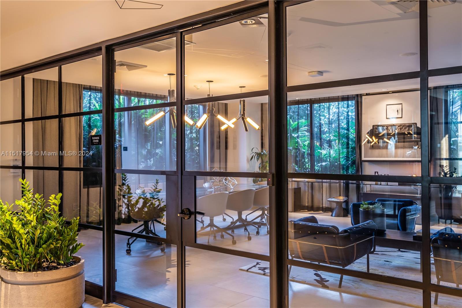 121 NE 34th St PH3217, Miami, Florida 33137, 4 Bedrooms Bedrooms, ,4 BathroomsBathrooms,Residentiallease,For Rent,121 NE 34th St PH3217,A11517954