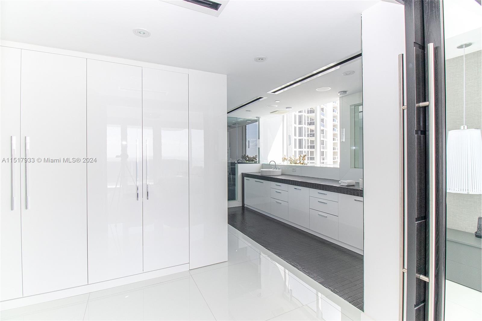 19111 Collins Ave, Sunny Isles Beach, FL, 33160 United States, 3 Bedrooms Bedrooms, ,3 BathroomsBathrooms,Residential,For Sale,Collins Ave,A11517933