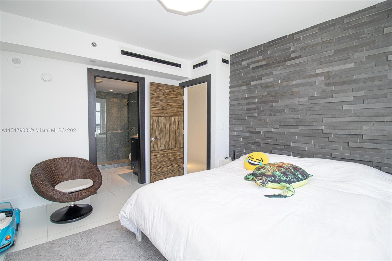 19111 Collins Ave, Sunny Isles Beach, FL, 33160 United States, 3 Bedrooms Bedrooms, ,3 BathroomsBathrooms,Residential,For Sale,Collins Ave,A11517933