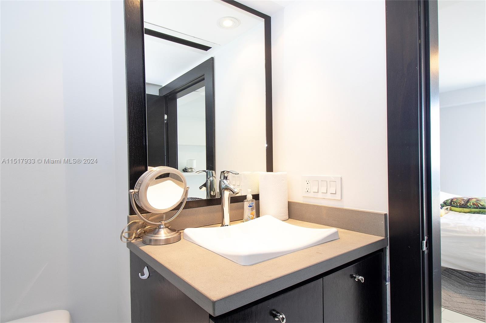 19111 Collins Ave, Sunny Isles Beach, FL, 33160 United States, 3 Bedrooms Bedrooms, ,3 BathroomsBathrooms,Residential,For Sale,Collins Ave,A11517933