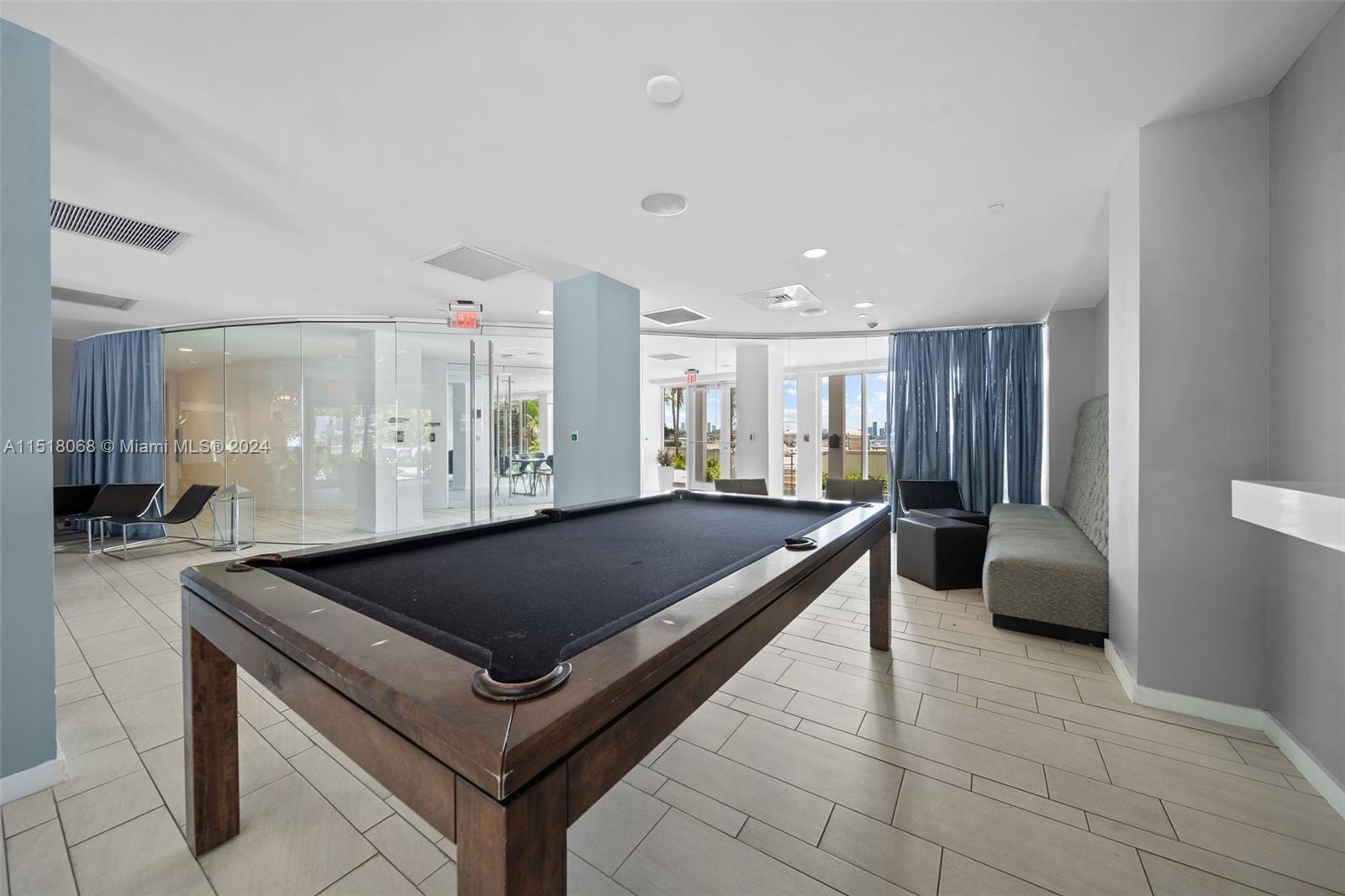 910 West Ave 1533, Miami Beach, Florida 33139, 1 Bedroom Bedrooms, ,1 BathroomBathrooms,Residentiallease,For Rent,910 West Ave 1533,A11518068