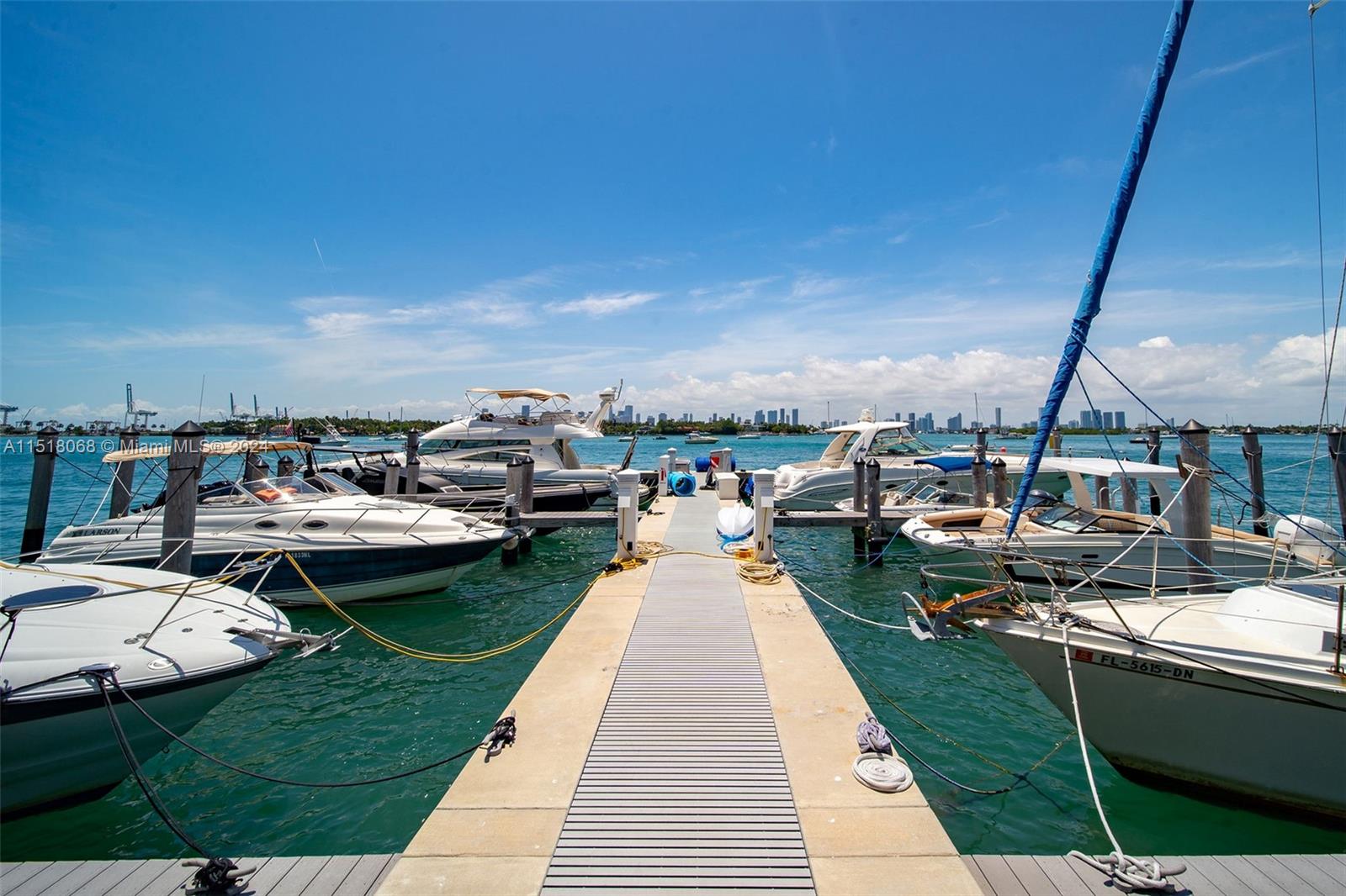 910 West Ave 1533, Miami Beach, Florida 33139, 1 Bedroom Bedrooms, ,1 BathroomBathrooms,Residentiallease,For Rent,910 West Ave 1533,A11518068