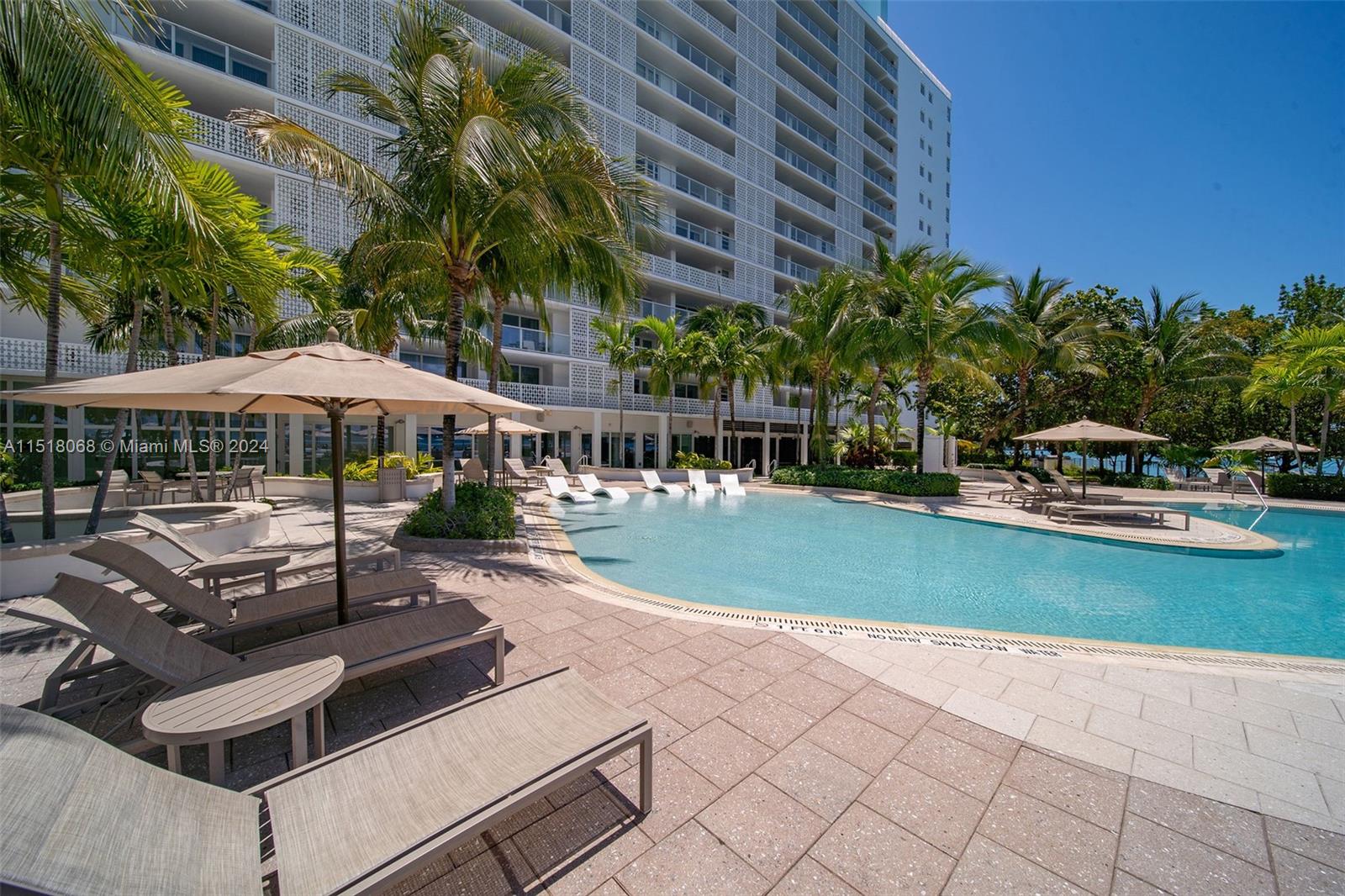 910 West Ave 1533, Miami Beach, Florida 33139, 1 Bedroom Bedrooms, ,1 BathroomBathrooms,Residentiallease,For Rent,910 West Ave 1533,A11518068