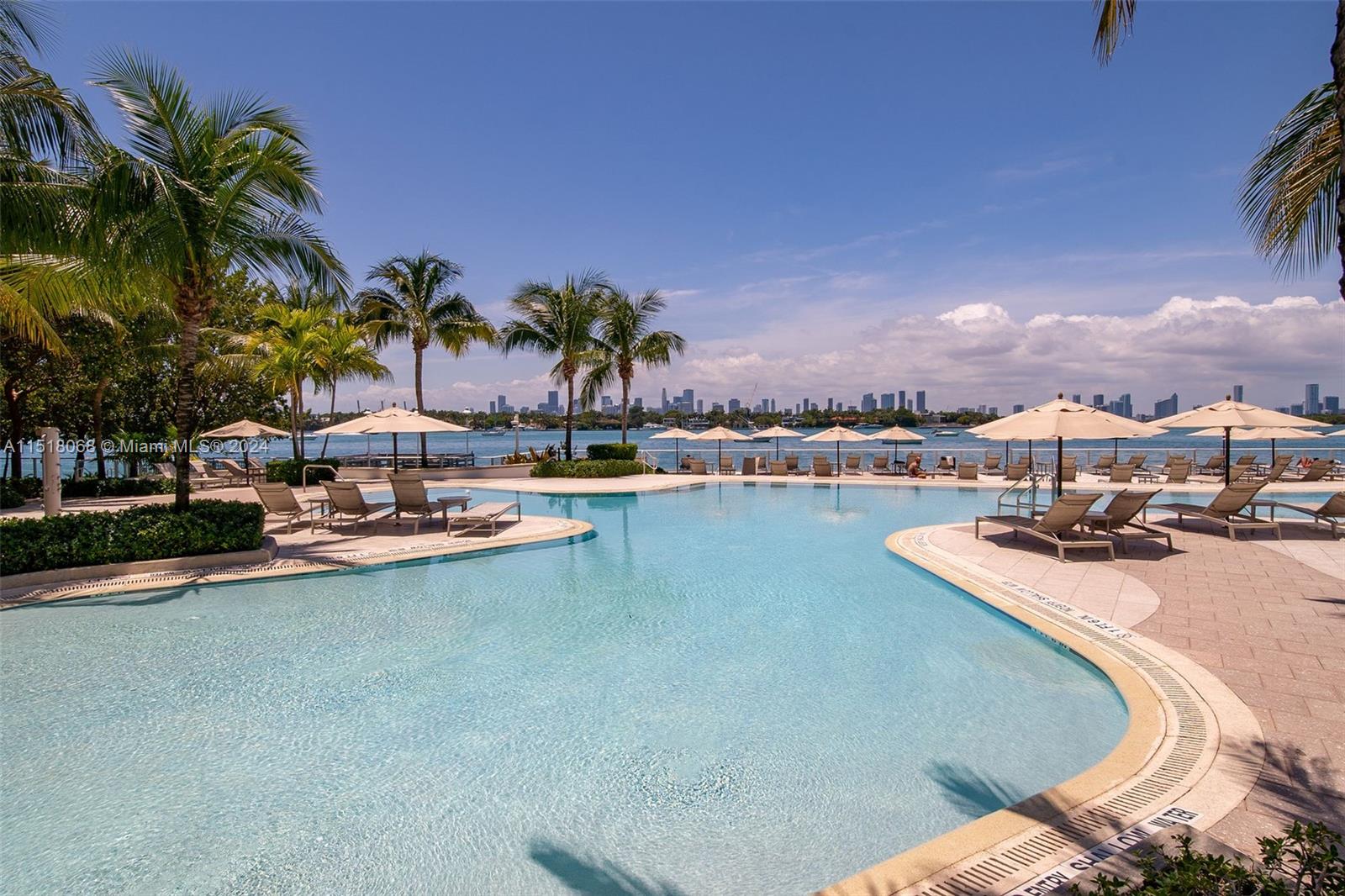 910 West Ave 1533, Miami Beach, Florida 33139, 1 Bedroom Bedrooms, ,1 BathroomBathrooms,Residentiallease,For Rent,910 West Ave 1533,A11518068