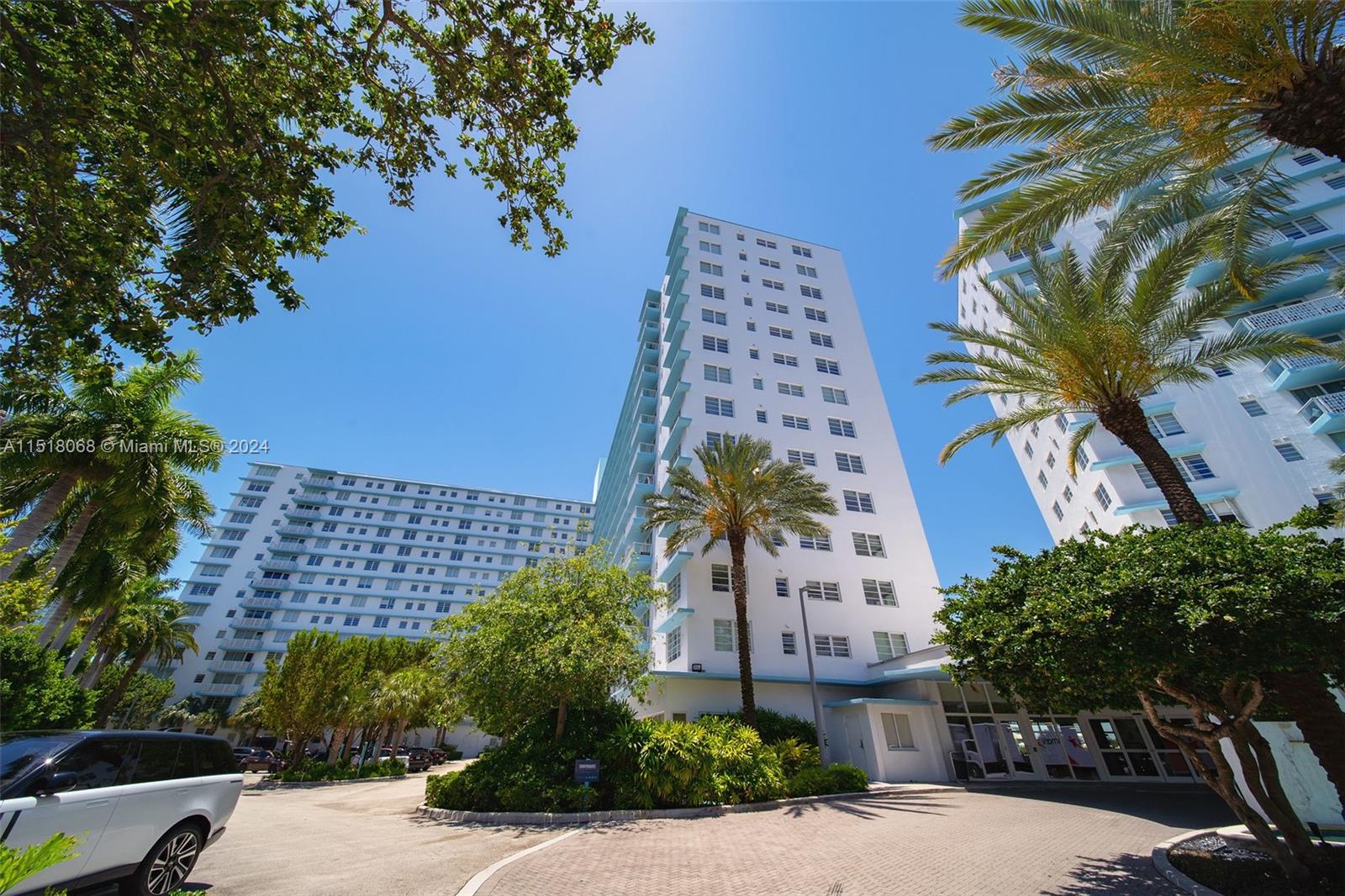 910 West Ave 1533, Miami Beach, Florida 33139, 1 Bedroom Bedrooms, ,1 BathroomBathrooms,Residentiallease,For Rent,910 West Ave 1533,A11518068