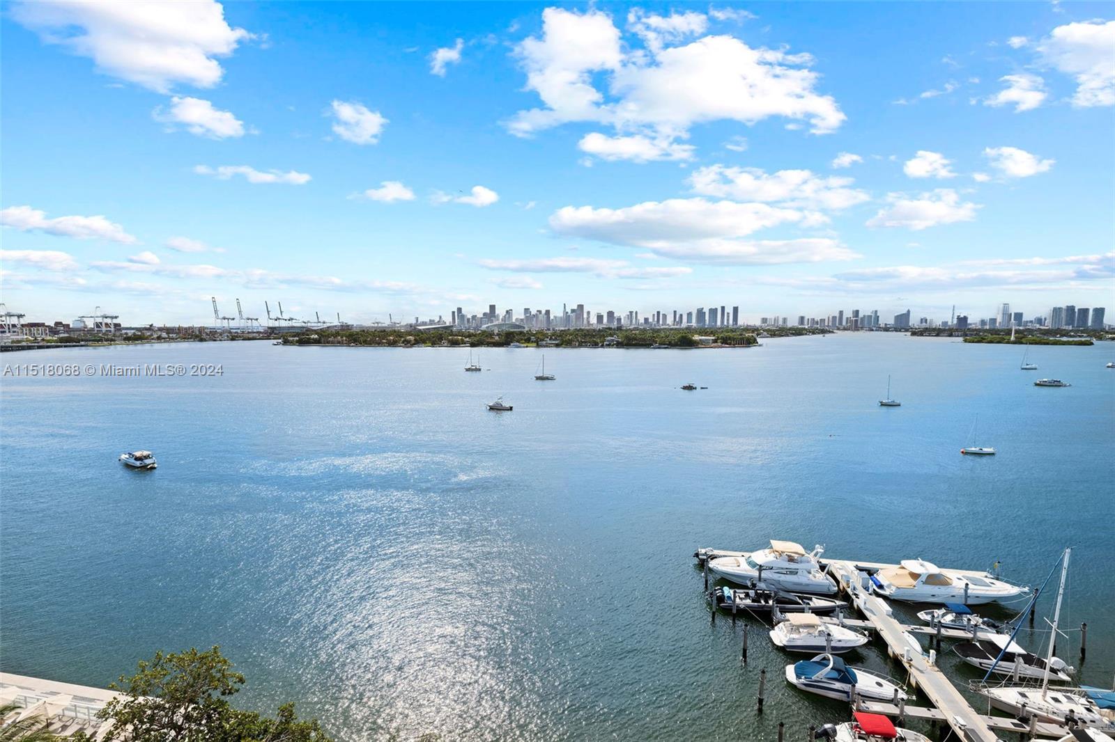 910 West Ave 1533, Miami Beach, Florida 33139, 1 Bedroom Bedrooms, ,1 BathroomBathrooms,Residentiallease,For Rent,910 West Ave 1533,A11518068