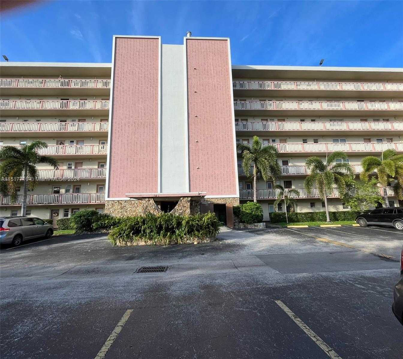 901 NE 14th Ave #204 For Sale A11517716, FL