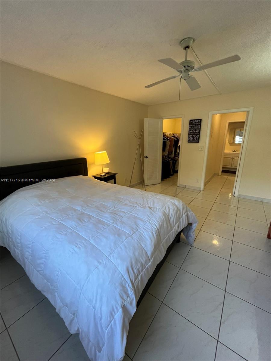 901 NE 14th Ave 204, Hallandale Beach, Florida 33009, 1 Bedroom Bedrooms, ,1 BathroomBathrooms,Residential,For Sale,901 NE 14th Ave 204,A11517716
