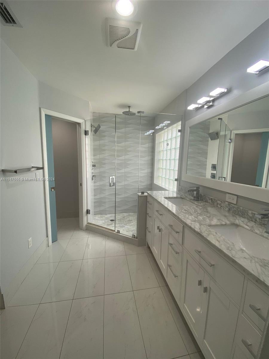 325 Somerset Way, Weston, FL, 33326 United States, 3 Bedrooms Bedrooms, ,2 BathroomsBathrooms,Residential,For Sale,Somerset Way,A11517555