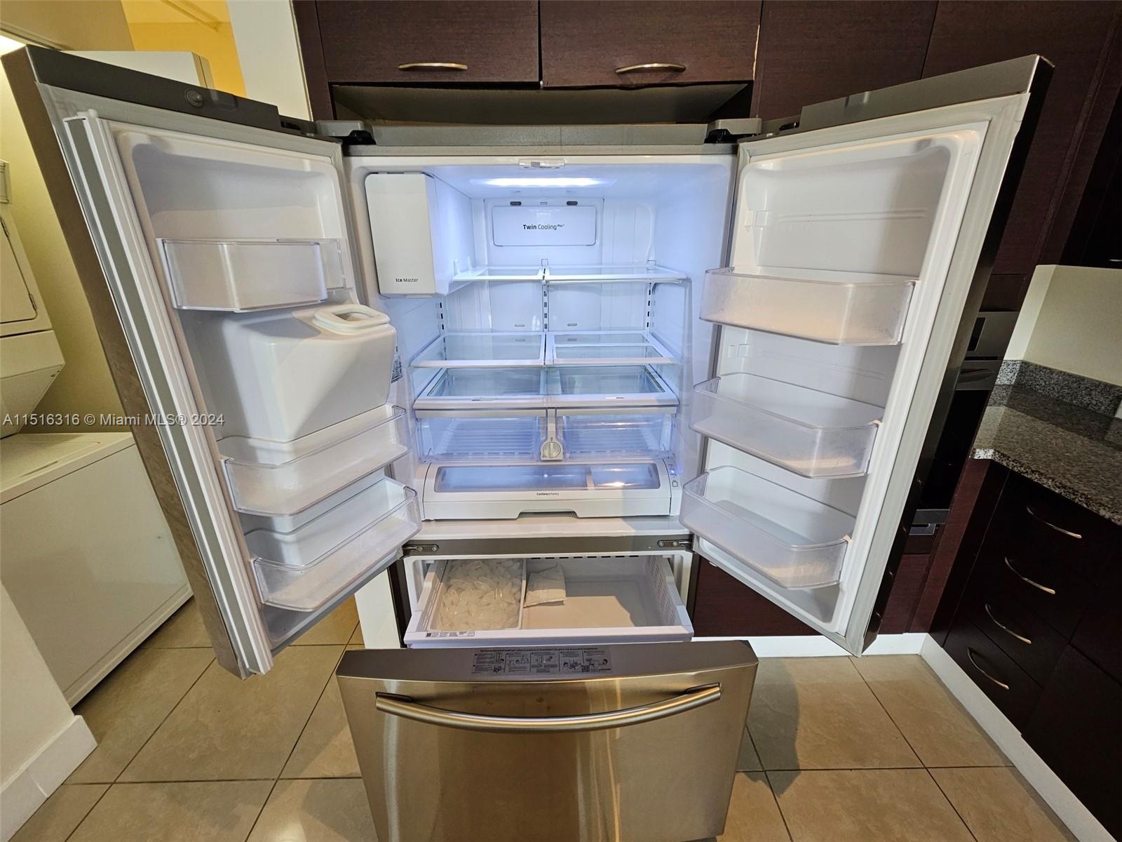 3029 NE 188th St 316, Aventura, Florida 33180, 1 Bedroom Bedrooms, ,2 BathroomsBathrooms,Residentiallease,For Rent,3029 NE 188th St 316,A11516316