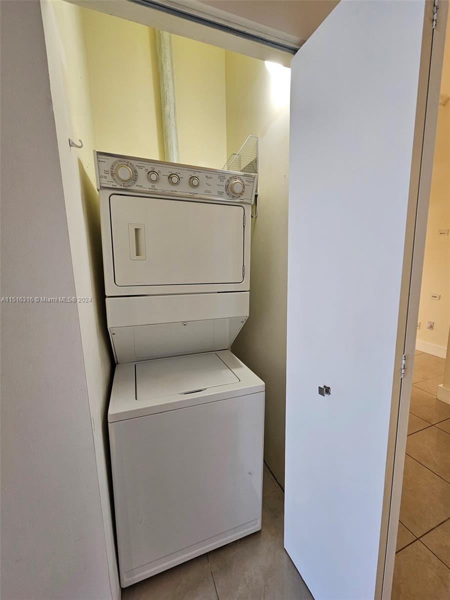 3029 NE 188th St 316, Aventura, Florida 33180, 1 Bedroom Bedrooms, ,2 BathroomsBathrooms,Residentiallease,For Rent,3029 NE 188th St 316,A11516316