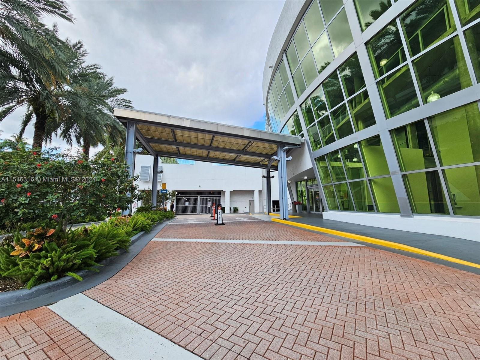 3029 NE 188th St 316, Aventura, Florida 33180, 1 Bedroom Bedrooms, ,2 BathroomsBathrooms,Residentiallease,For Rent,3029 NE 188th St 316,A11516316