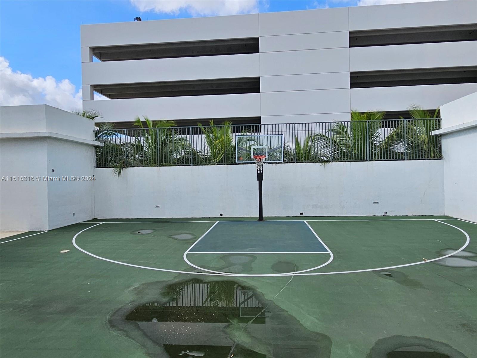 Basquetball court