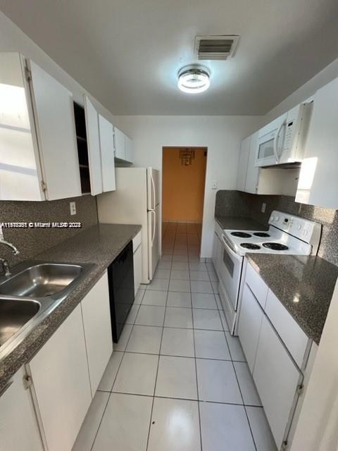 1450 Atlantic Shores Blvd 106, Hallandale Beach, Florida 33009, 2 Bedrooms Bedrooms, ,2 BathroomsBathrooms,Residential,For Sale,1450 Atlantic Shores Blvd 106,A11518251