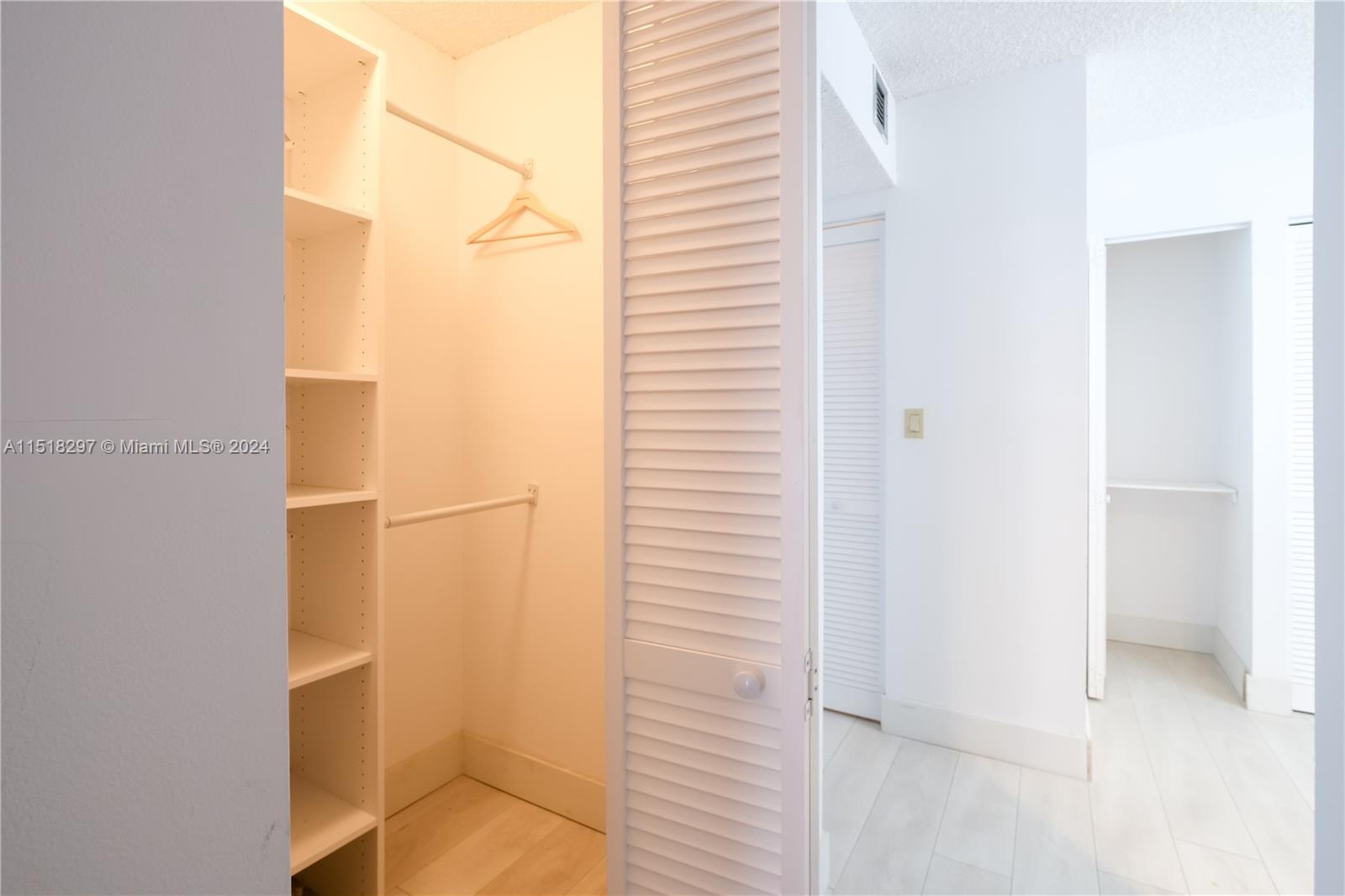 3731 N Country Club Dr 222, Aventura, Florida 33180, 2 Bedrooms Bedrooms, ,2 BathroomsBathrooms,Residential,For Sale,3731 N Country Club Dr 222,A11518297