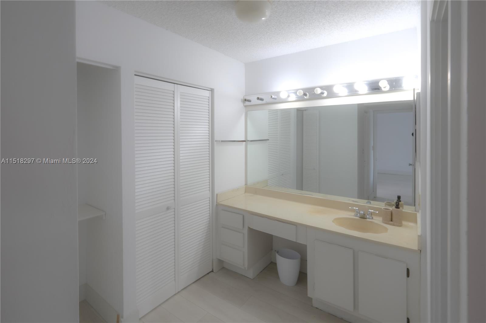 3731 Country Club Dr, Aventura, FL, 33180 United States, 2 Bedrooms Bedrooms, ,2 BathroomsBathrooms,Residential,For Sale,Country Club Dr,A11518297