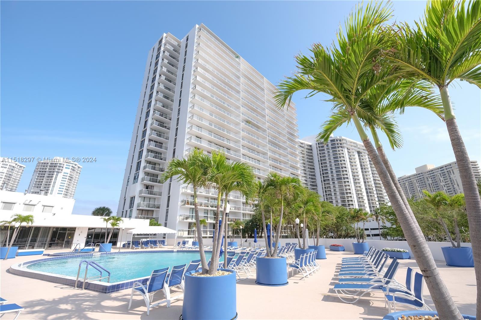 3731 Country Club Dr, Aventura, FL, 33180 United States, 2 Bedrooms Bedrooms, ,2 BathroomsBathrooms,Residential,For Sale,Country Club Dr,A11518297