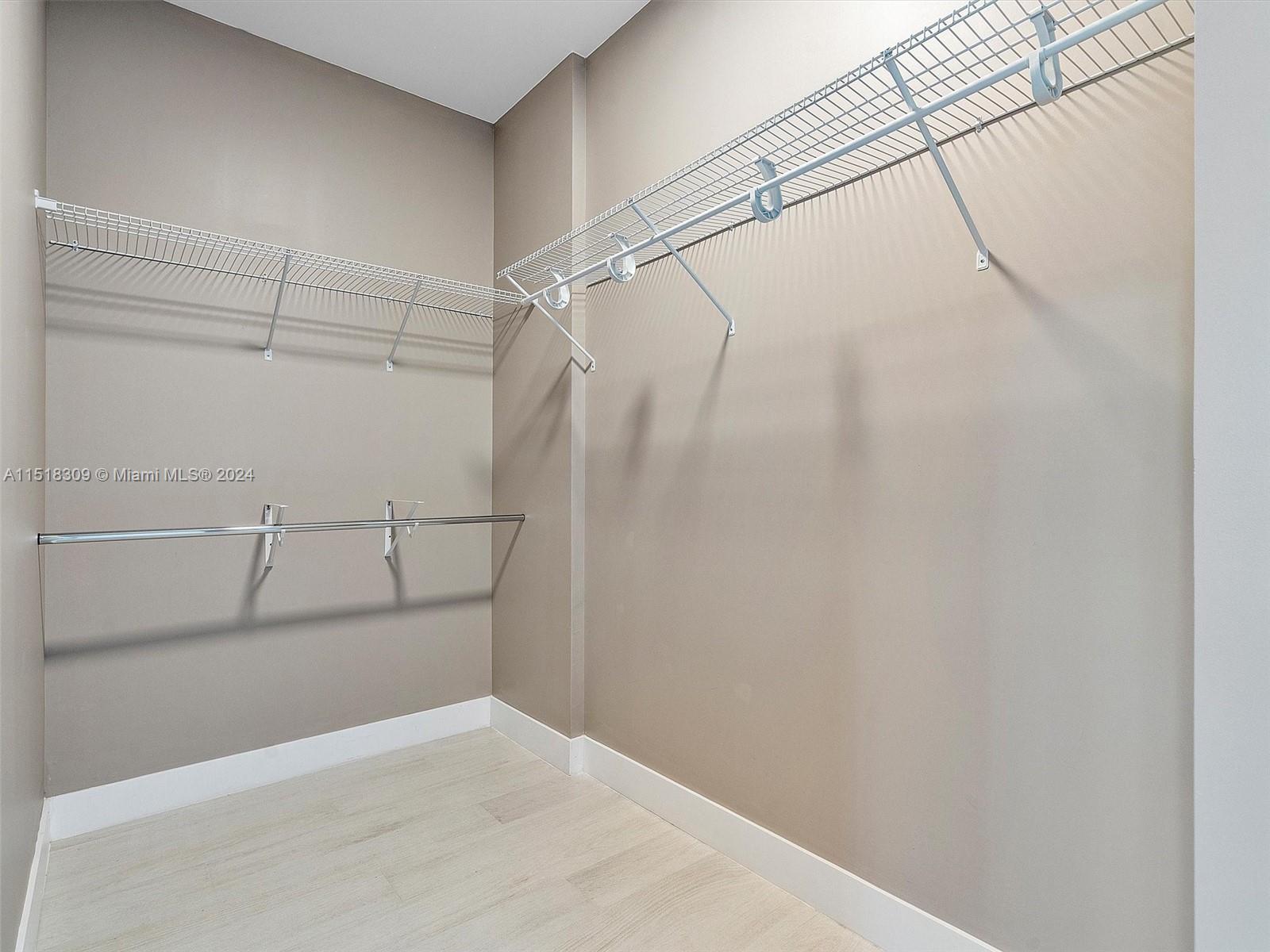 Fort Lauderdale, Florida 33304, 3 Bedrooms Bedrooms, ,3 BathroomsBathrooms,Residentiallease,For Rent,A11518309
