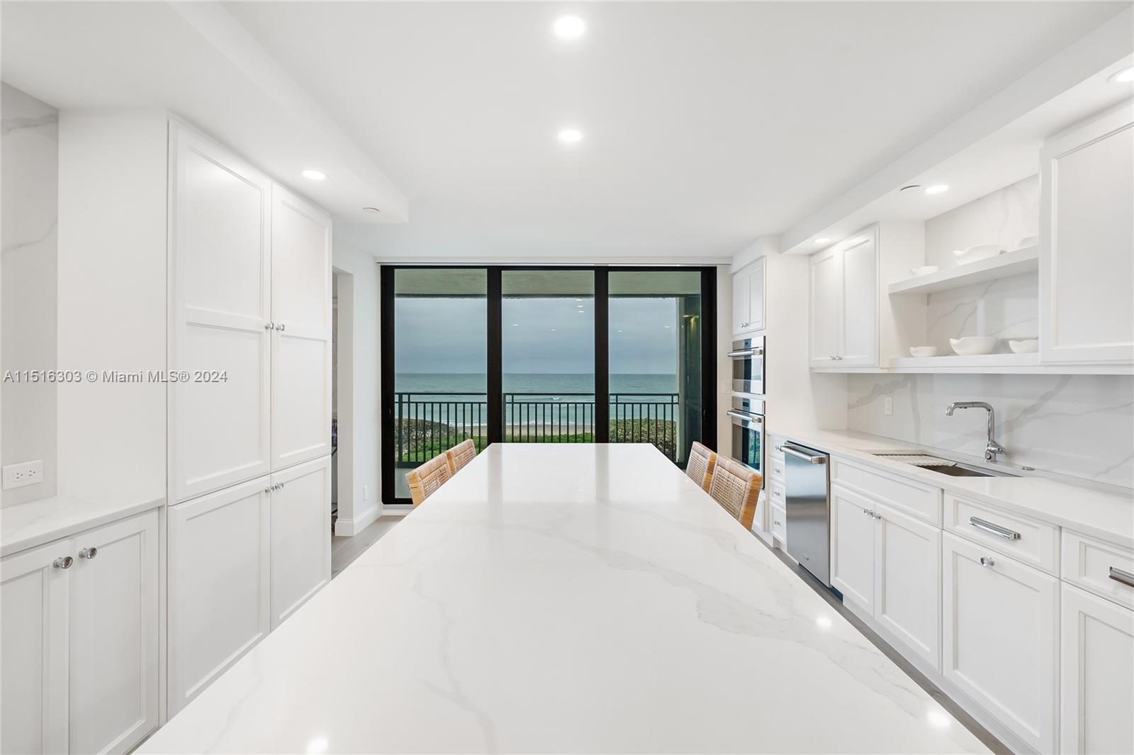 19750 Beach Rd, Jupiter, FL, 33469 United States, 3 Bedrooms Bedrooms, ,3 BathroomsBathrooms,Residential,For Sale,Beach Rd,A11516303