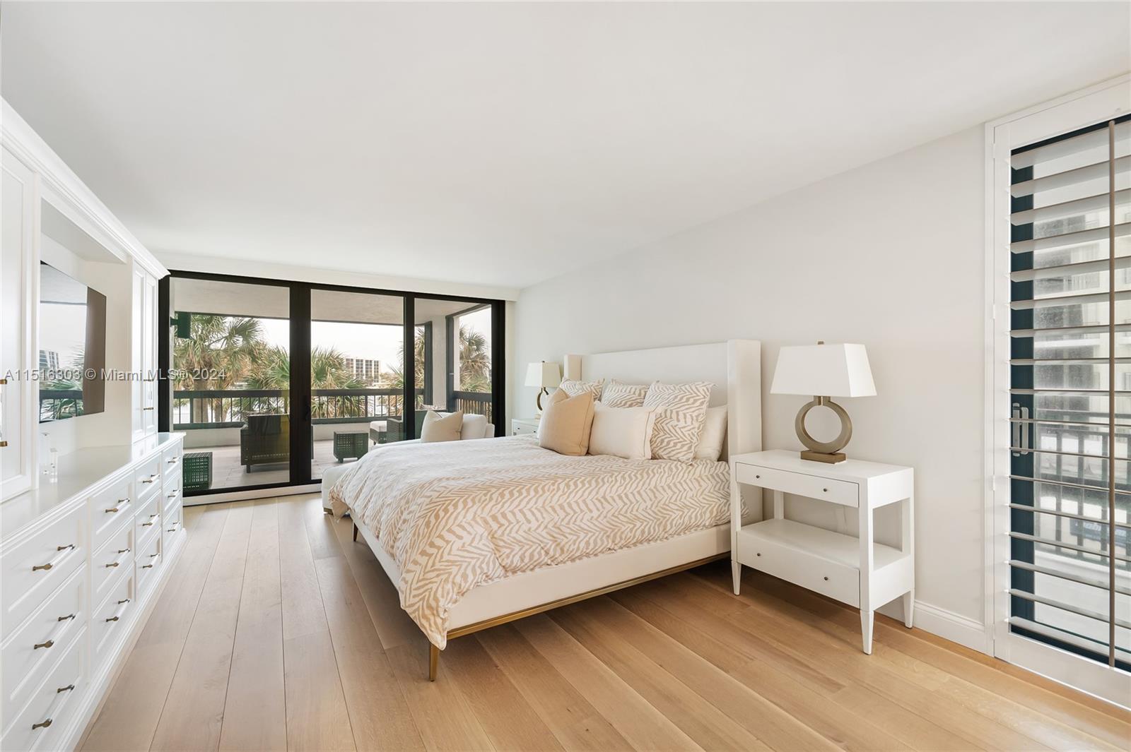 19750 Beach Rd, Jupiter, FL, 33469 United States, 3 Bedrooms Bedrooms, ,3 BathroomsBathrooms,Residential,For Sale,Beach Rd,A11516303