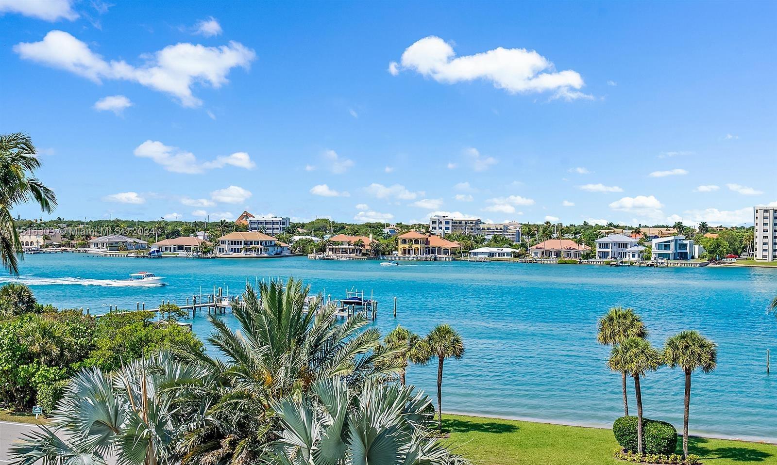 19750 Beach Rd, Jupiter, FL, 33469 United States, 3 Bedrooms Bedrooms, ,3 BathroomsBathrooms,Residential,For Sale,Beach Rd,A11516303