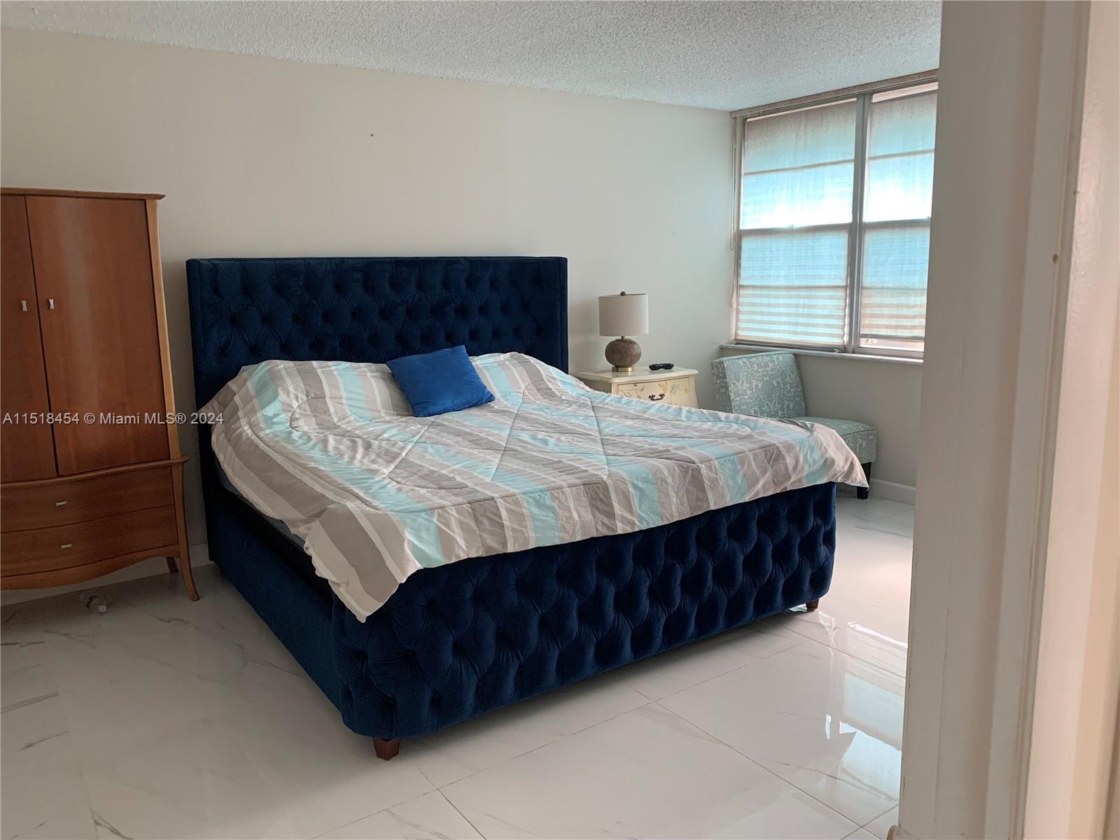 1400 Saint Charles, Pembroke Pines, FL, 33026 United States, 2 Bedrooms Bedrooms, ,2 BathroomsBathrooms,Residential,For Sale,Saint Charles,A11518454