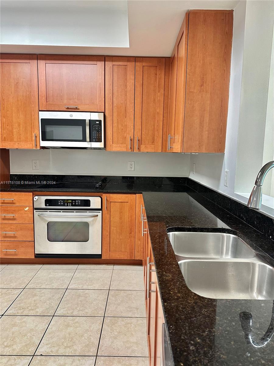3340 190th St, Aventura, FL, 33180 United States, 3 Bedrooms Bedrooms, ,3 BathroomsBathrooms,Residential,For Sale,190th St,A11518108