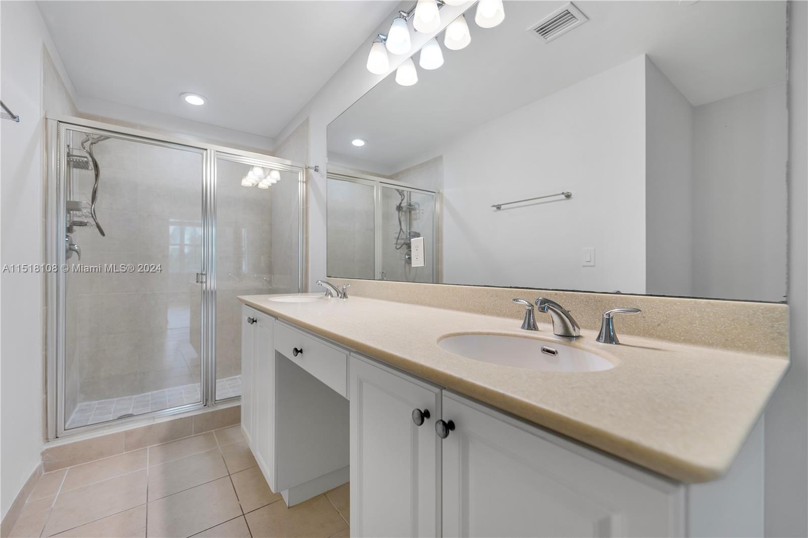 3340 190th St, Aventura, FL, 33180 United States, 3 Bedrooms Bedrooms, ,3 BathroomsBathrooms,Residential,For Sale,190th St,A11518108