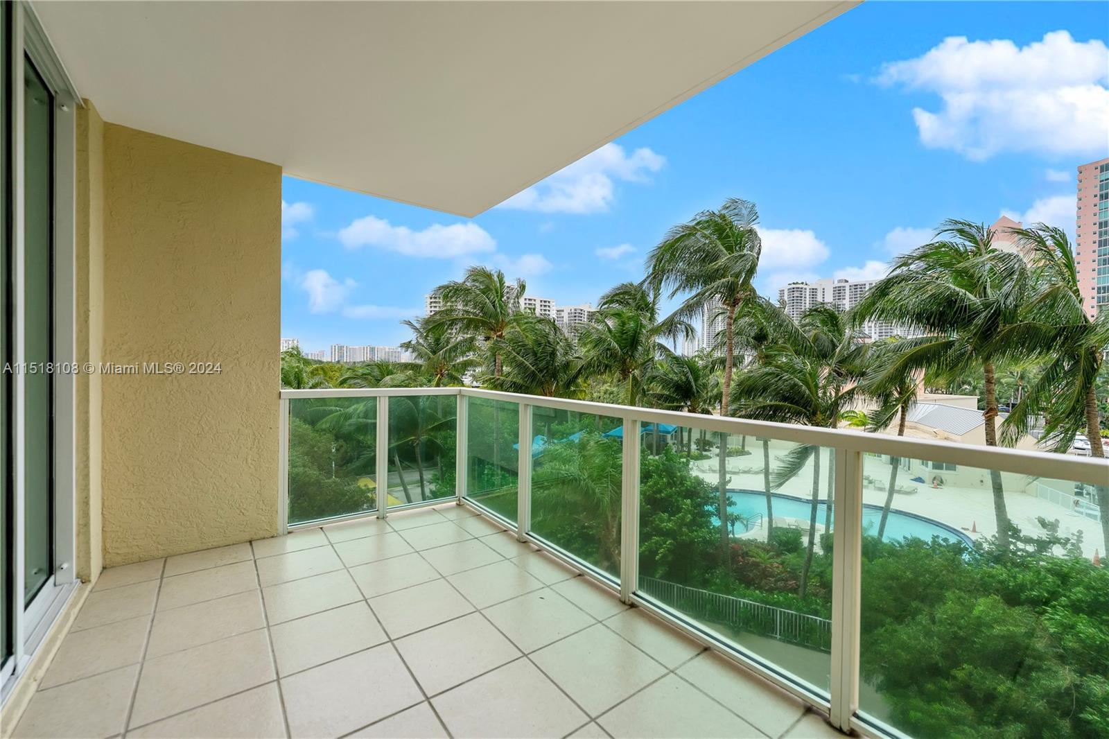 3340 190th St, Aventura, FL, 33180 United States, 3 Bedrooms Bedrooms, ,3 BathroomsBathrooms,Residential,For Sale,190th St,A11518108
