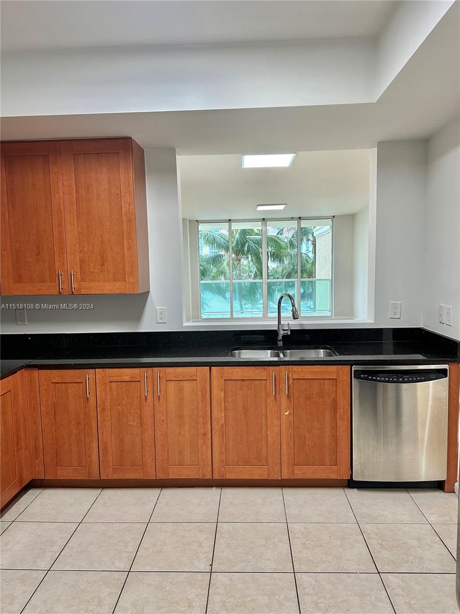 3340 190th St, Aventura, FL, 33180 United States, 3 Bedrooms Bedrooms, ,3 BathroomsBathrooms,Residential,For Sale,190th St,A11518108