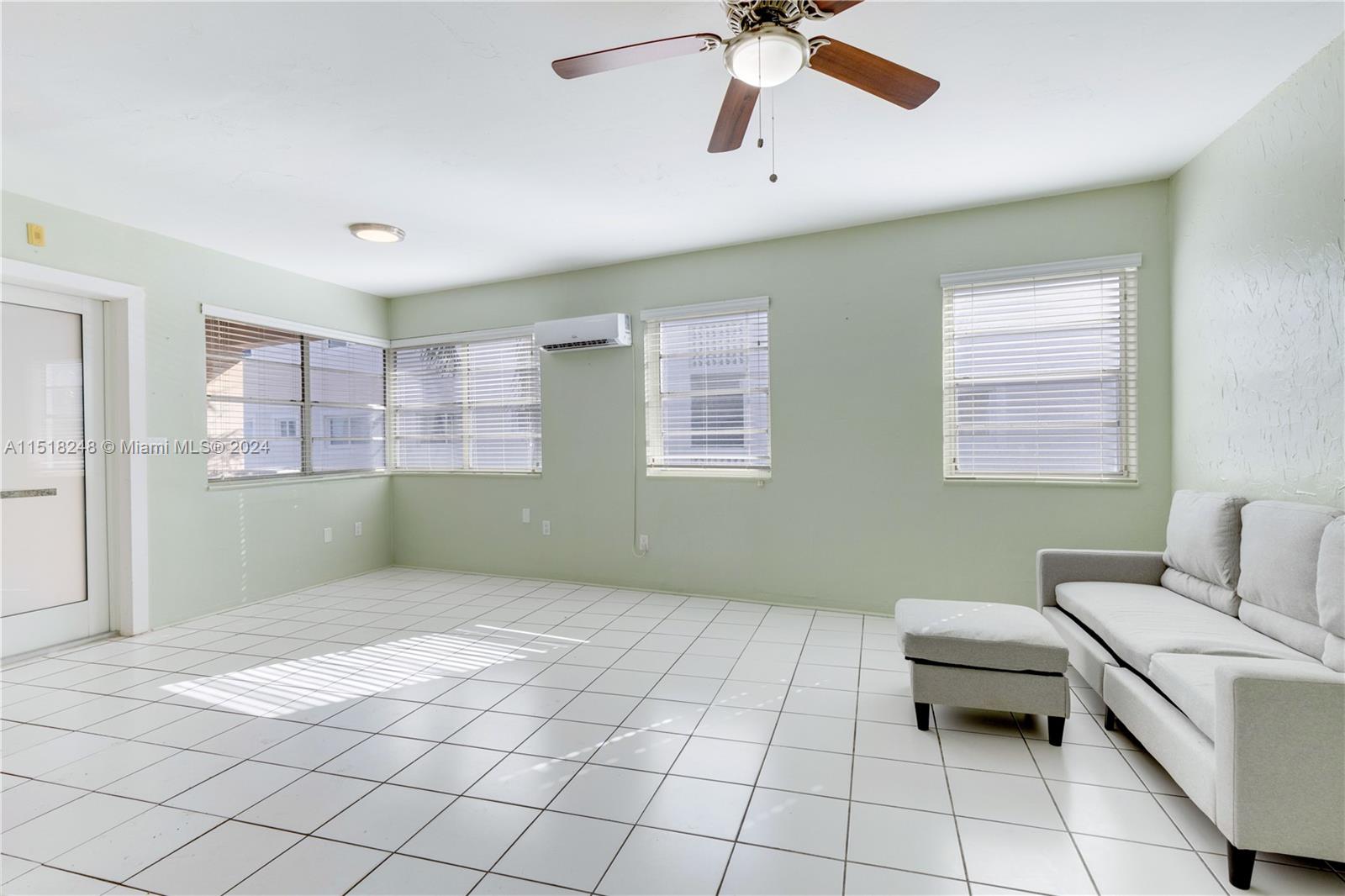 7909 East Dr 204, North Bay Village, Florida 33141, 1 Bedroom Bedrooms, ,1 BathroomBathrooms,Residential,For Sale,7909 East Dr 204,A11518248