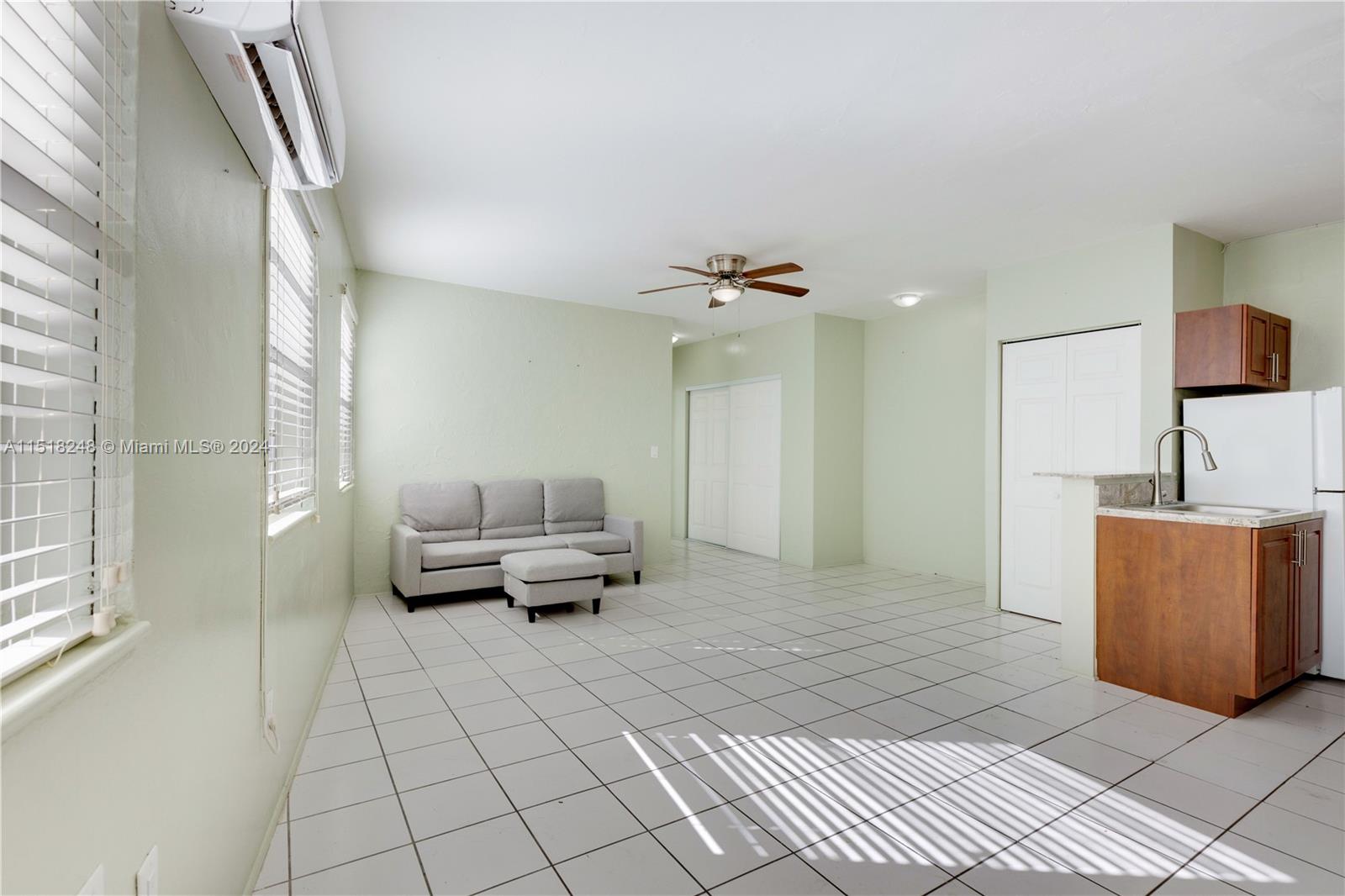 7909 East Dr 204, North Bay Village, Florida 33141, 1 Bedroom Bedrooms, ,1 BathroomBathrooms,Residential,For Sale,7909 East Dr 204,A11518248