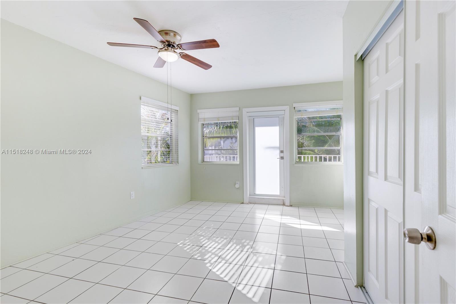 7909 East Dr 204, North Bay Village, Florida 33141, 1 Bedroom Bedrooms, ,1 BathroomBathrooms,Residential,For Sale,7909 East Dr 204,A11518248