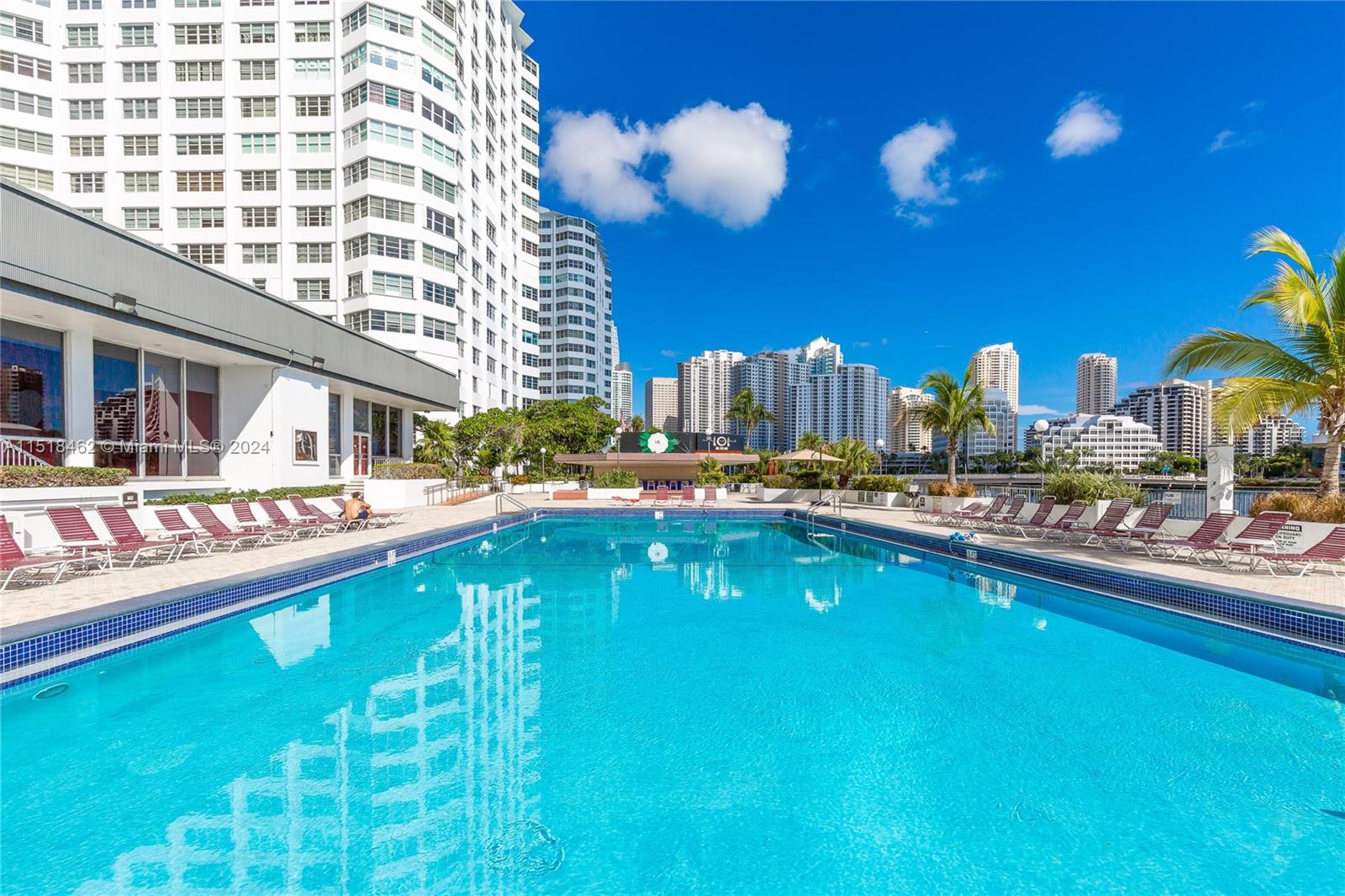 905 Brickell Bay Dr 2028, Miami, Florida 33131, 2 Bedrooms Bedrooms, ,1 BathroomBathrooms,Residential,For Sale,905 Brickell Bay Dr 2028,A11518462
